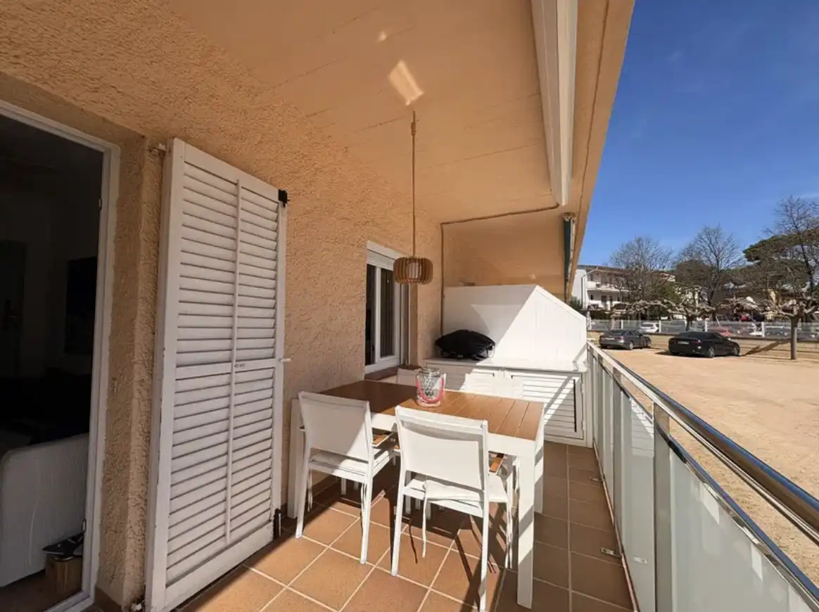 Terraza de Apartamento en venta en Castell d'Aro, Platja d'Aro i s'Agaró con Calefacción y Balcón