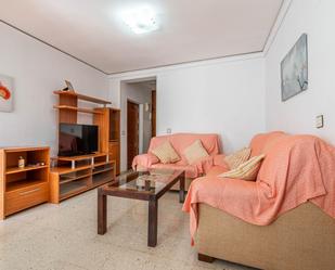 Living room of Flat for sale in  Granada Capital  with Air Conditioner, Terrace and Balcony