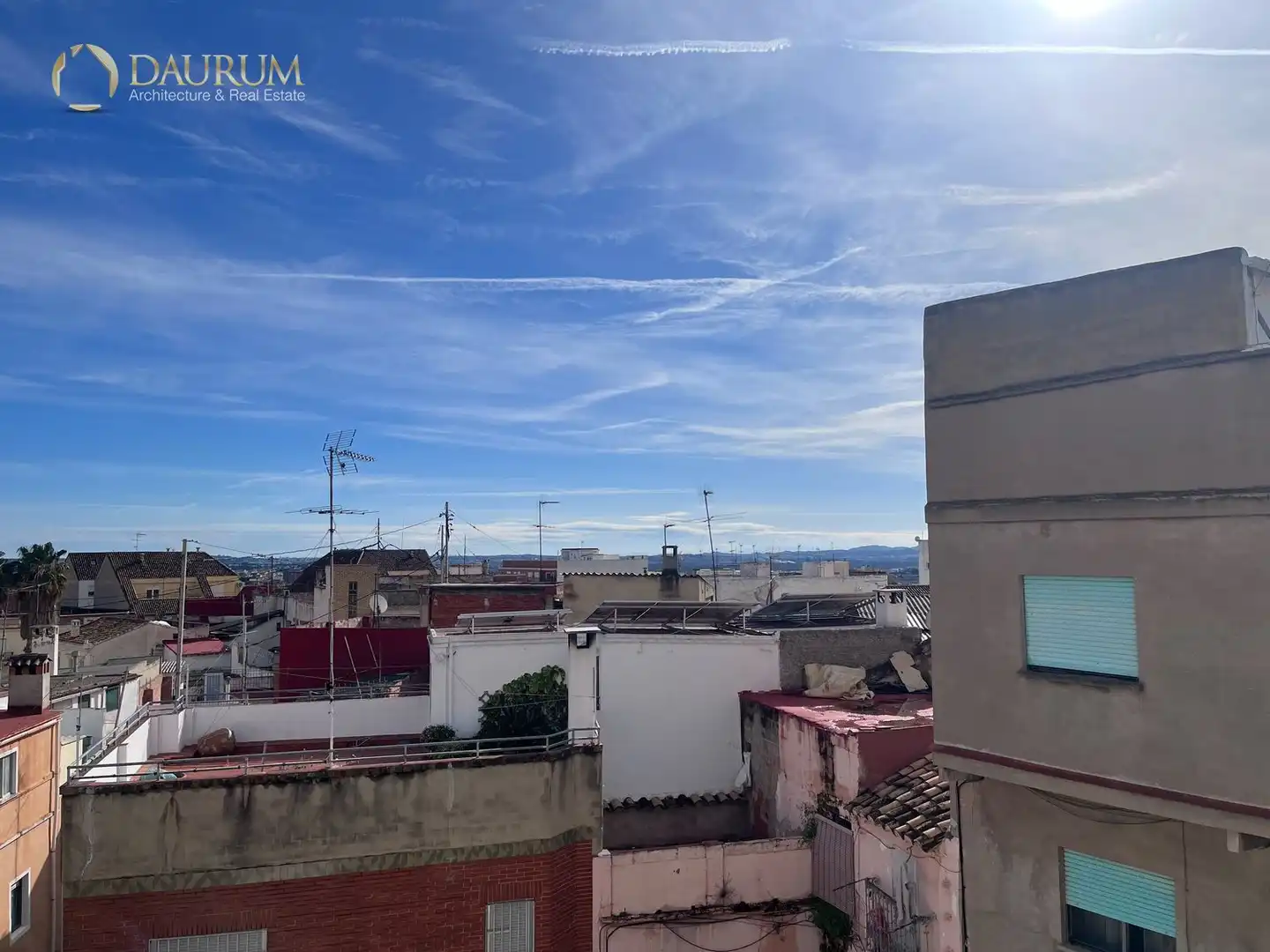 Vista exterior de Casa adosada en venta en Llíria con Aire acondicionado, Terraza y Trastero
