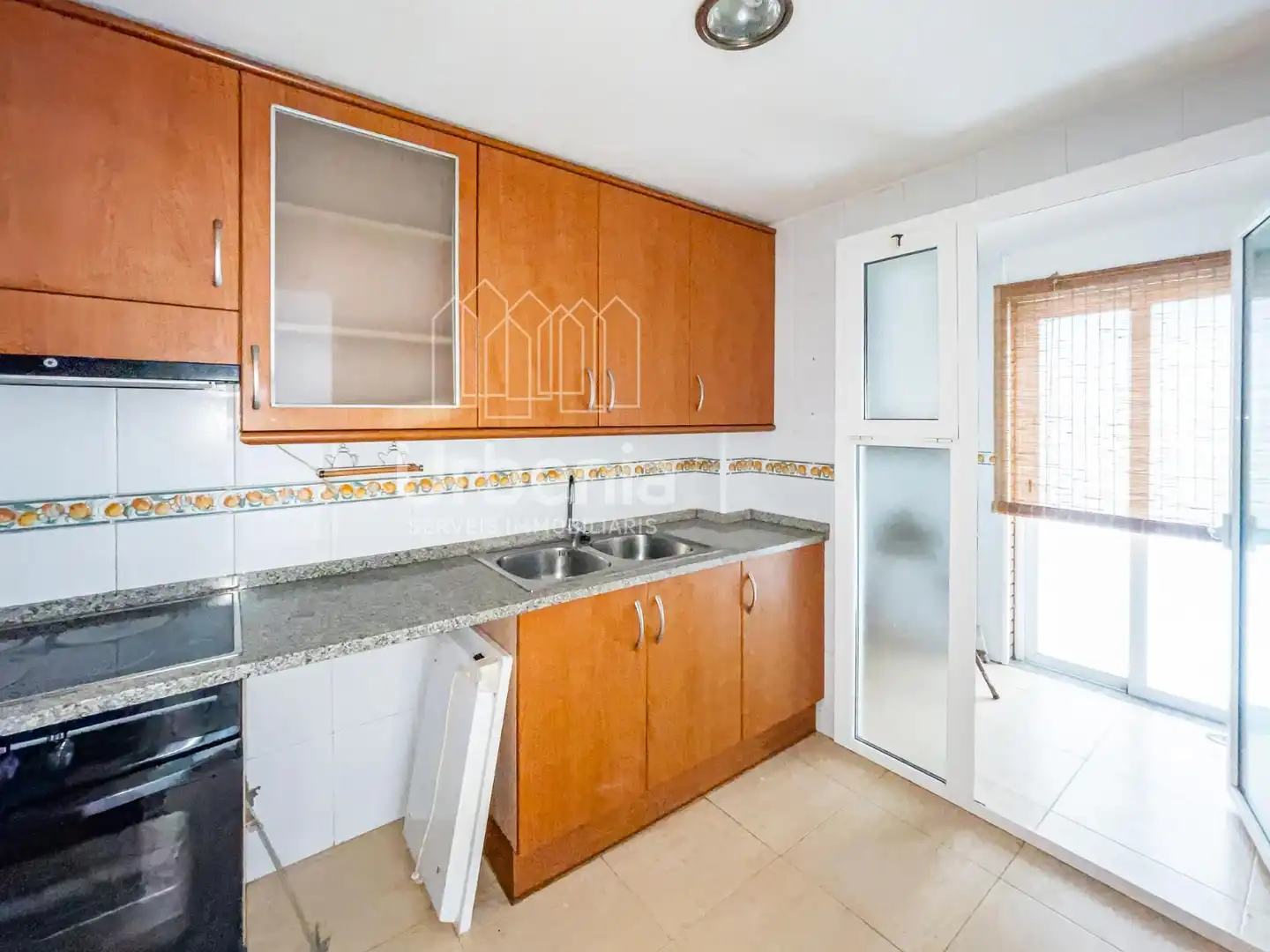 Kitchen of Flat for sale in Canyamars