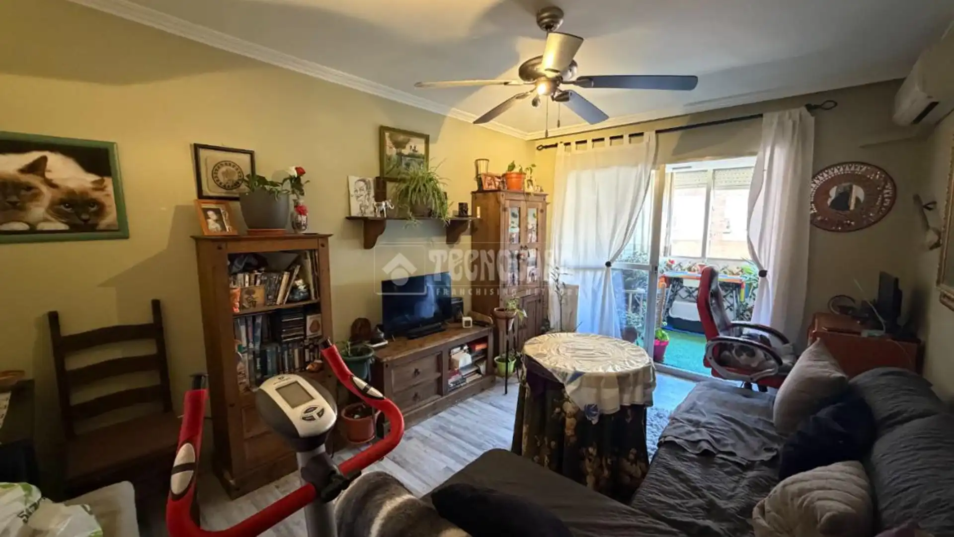 Living room of Flat for sale in Alcalá de Henares  with Air Conditioner and Heating