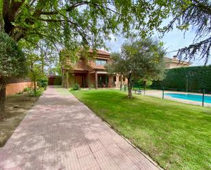 Garden of House or chalet to rent in Las Rozas de Madrid  with Air Conditioner, Terrace and Swimming Pool