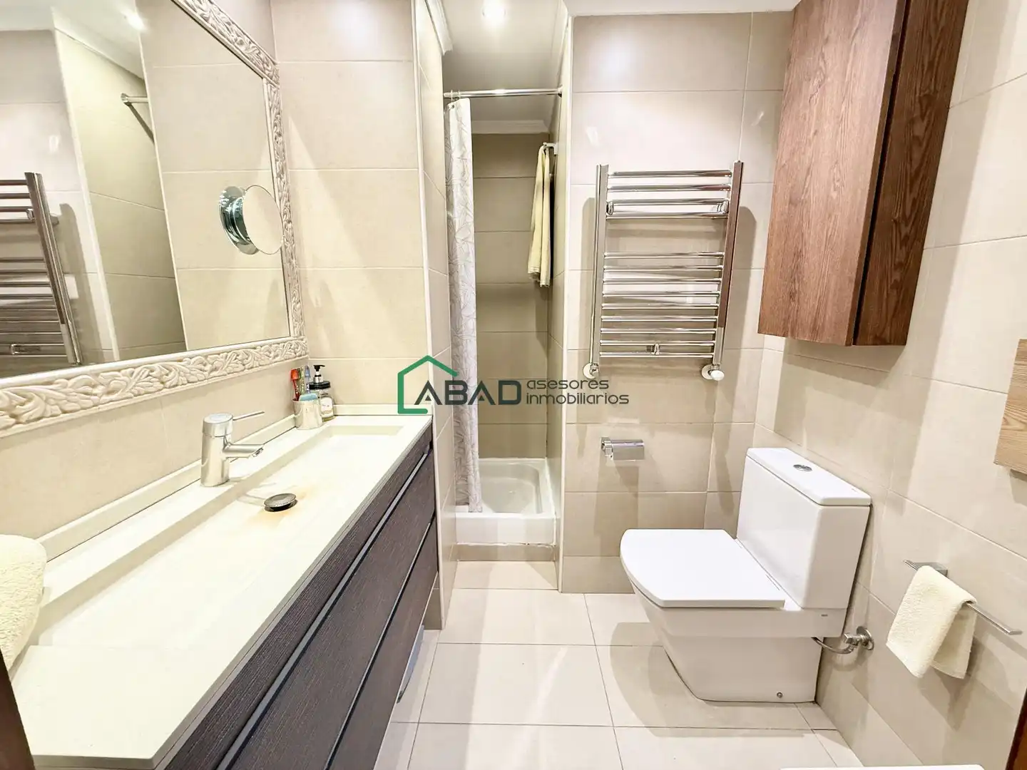 Baño de Piso en venta en Bilbao  con Calefacción y Amueblado