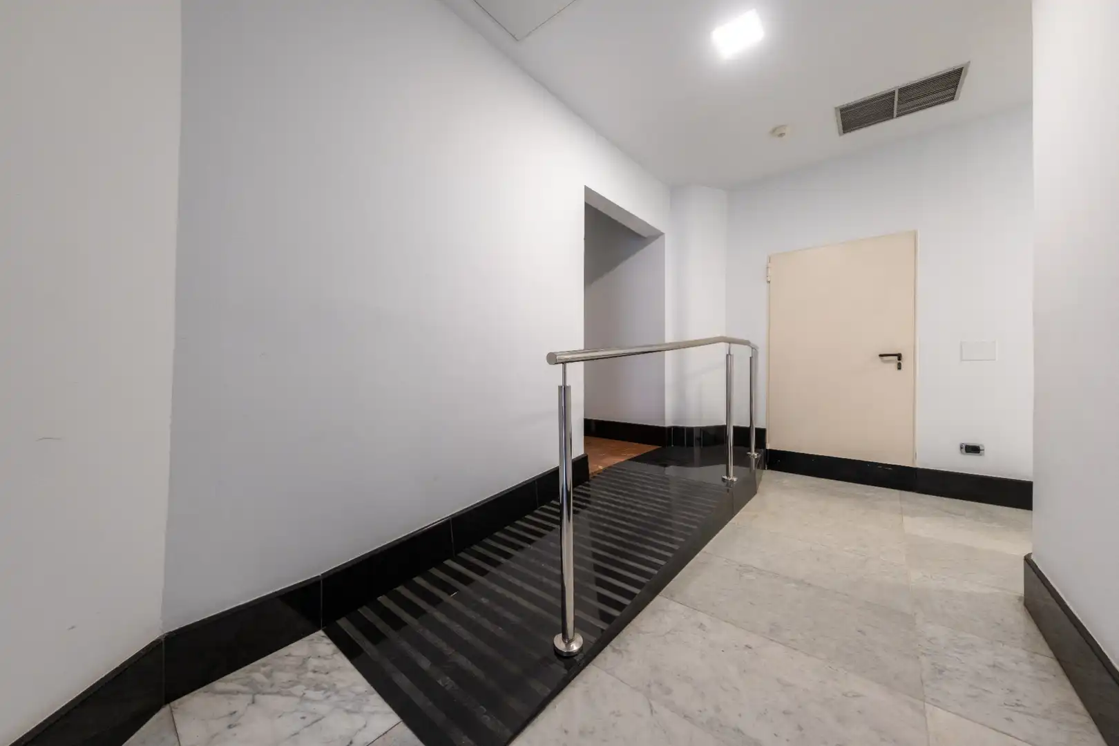 Office space with lift for sale in Calle Bravo Murillo, imagen 98
