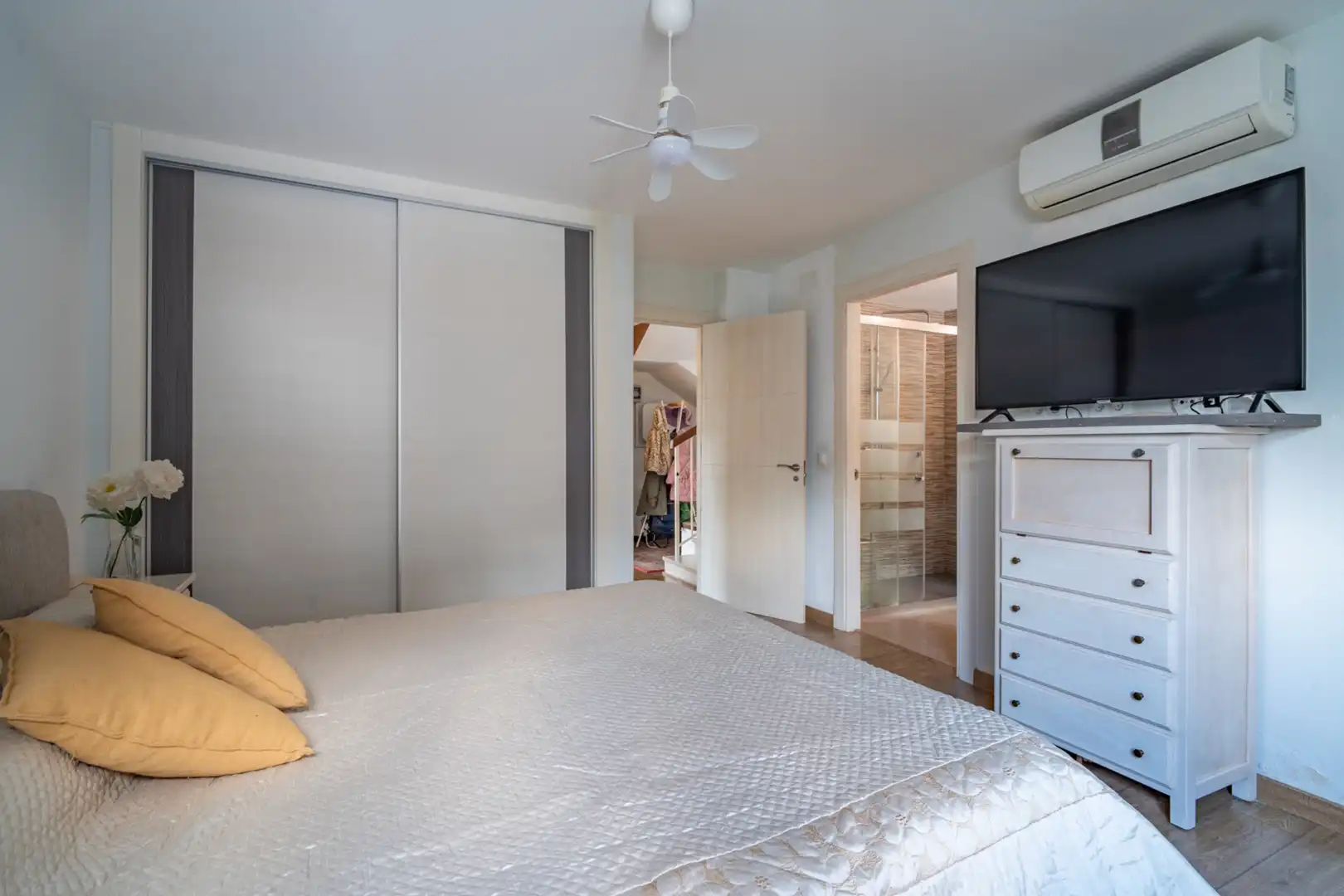Bedroom of Houses for sale in Málaga  with Air Conditioner, Heating and Private garden