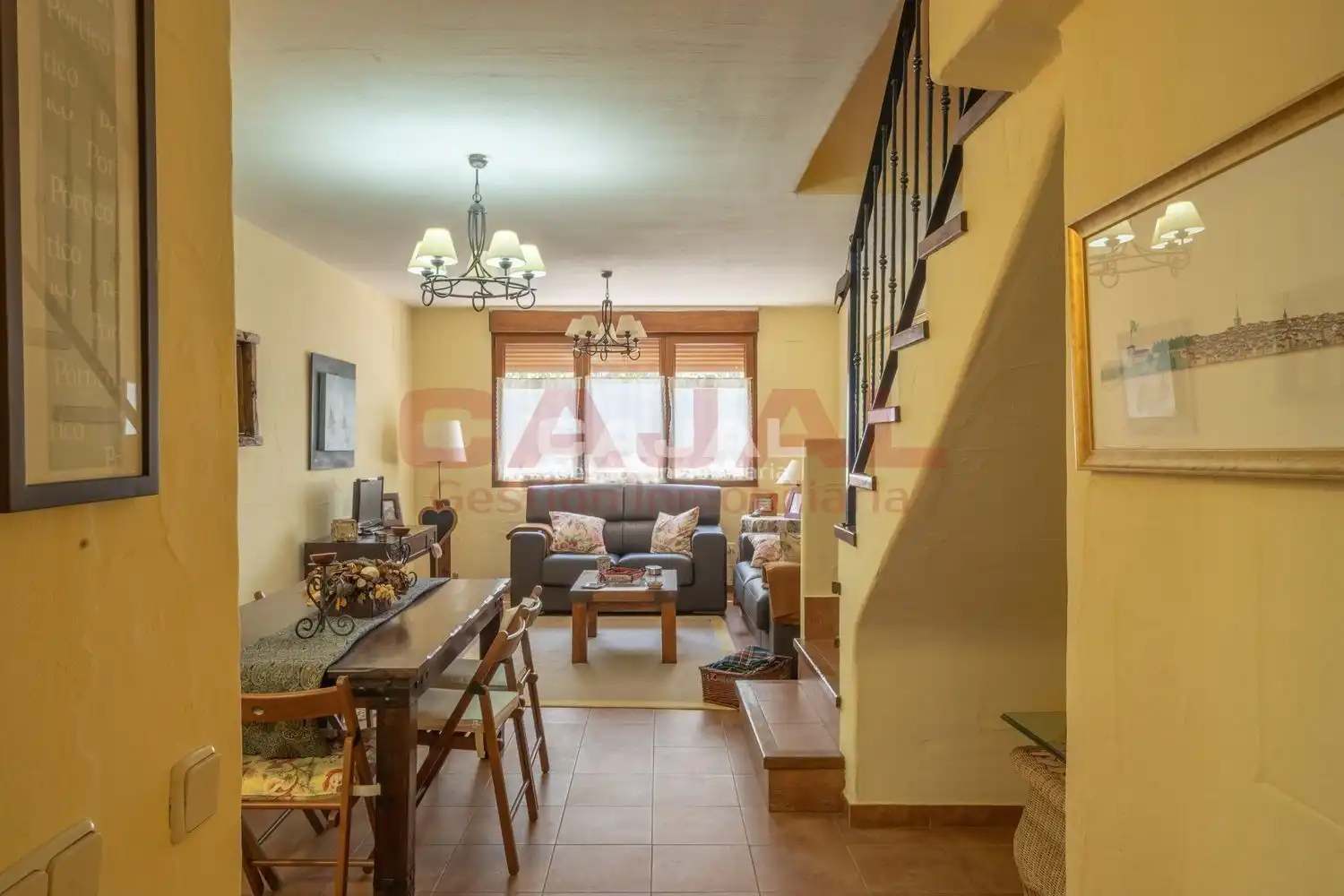 Sala de estar de Dúplex en venta en Grajera con Calefacción