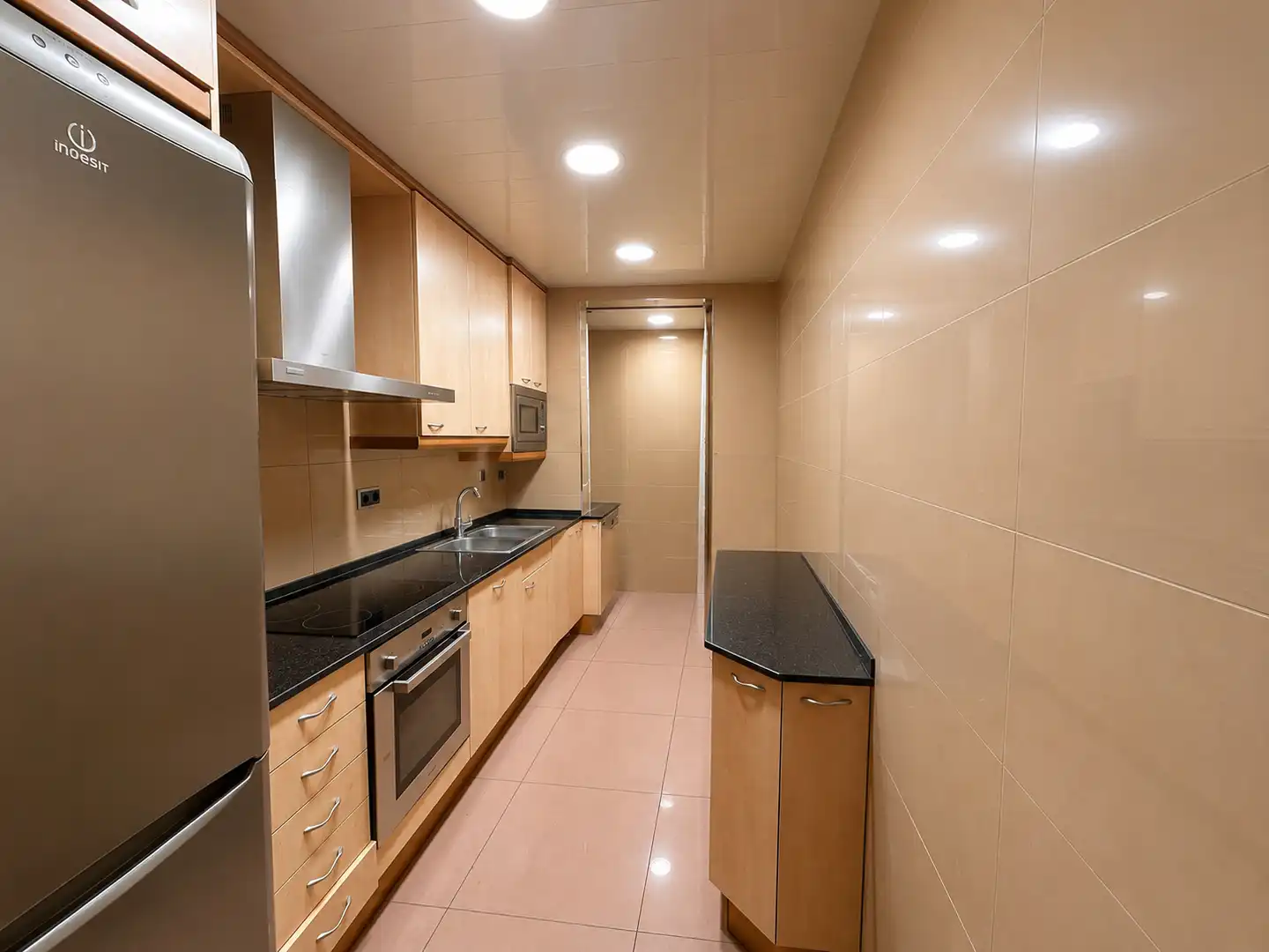 Cocina de Piso en venta en Barcelona con Aire acondicionado, Amueblado y Horno