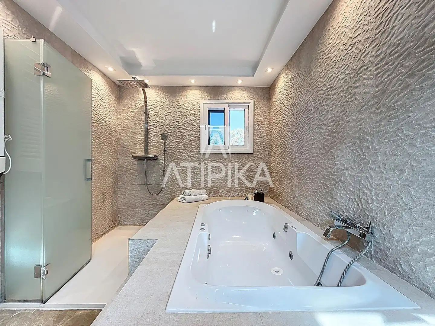 Baño de Casa o chalet de alquiler en Castelldefels con Aire acondicionado, Calefacción y Terraza