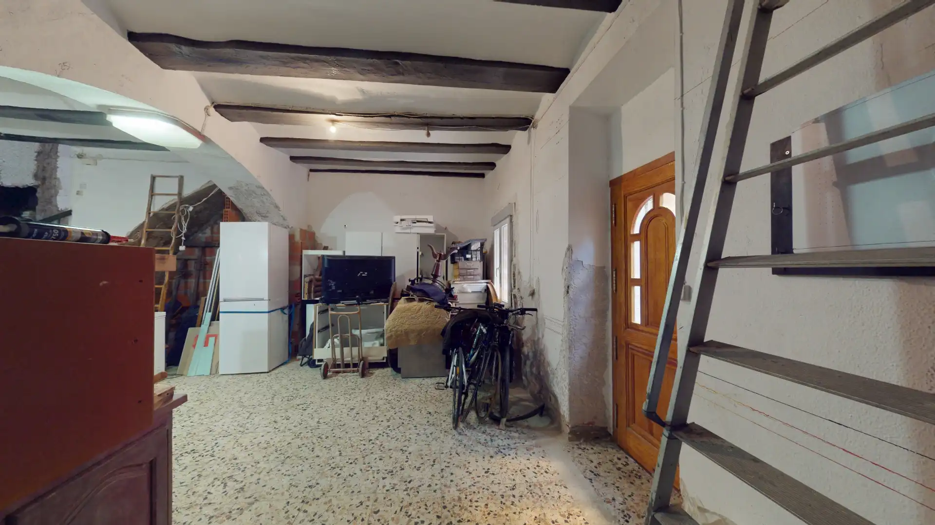 Einfamilien-Reihenhaus zum Verkauf in Onil mit Klimaanlage und Balkon
