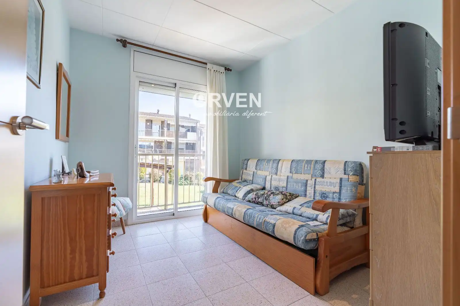 Schlafzimmer von Einfamilien-Reihenhaus zum Verkauf in Tarragona mit Klimaanlage, Heizung und Terrasse