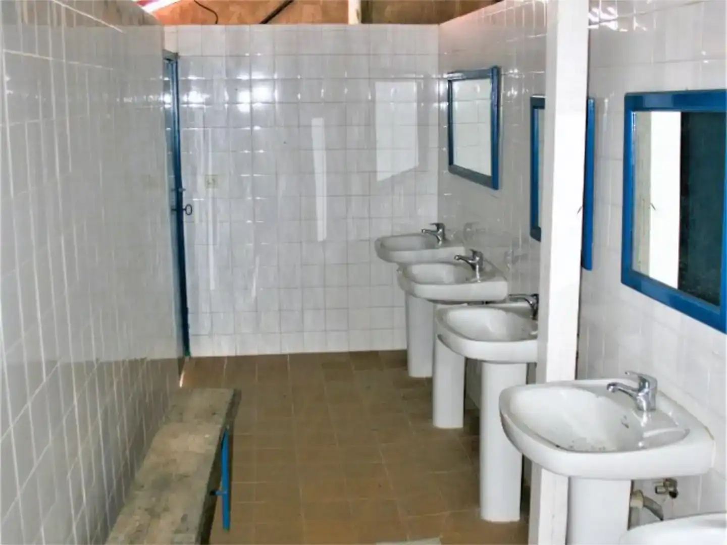 Baño de Piso en venta en Candeleda con Jardín privado, Trastero y Amueblado