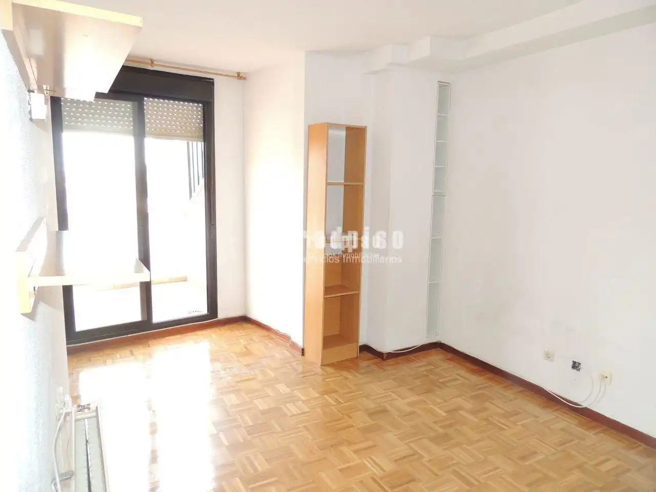 Dormitori de Àtic de lloguer en Madrid amb Aire condicionat, Calefacció i Parquet