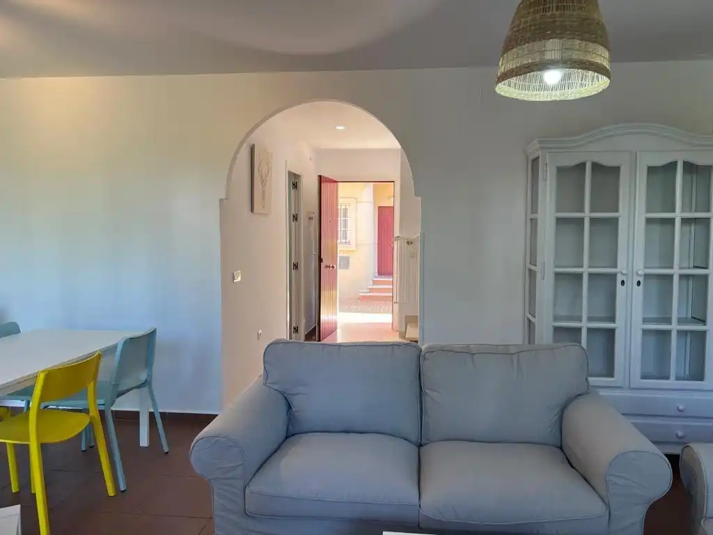 Apartamento de alquiler en Rota con Jardín privado, Terraza y Amueblado