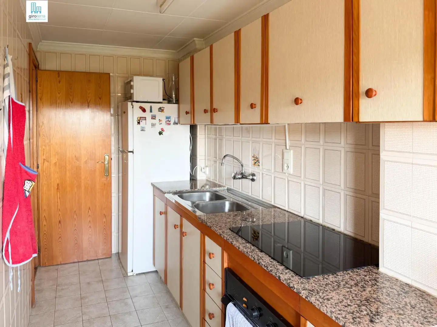 Küche von Dachboden zum Verkauf in Blanes mit Terrasse