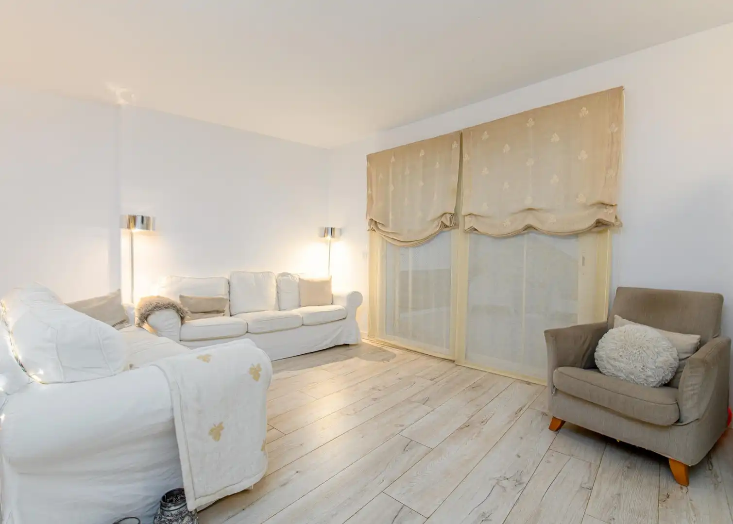 Sala d'estar de Casa adosada en venda en  Palma de Mallorca amb Aire condicionat, Calefacció i Jardí privat