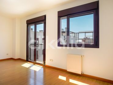 Wohnung mit Pool zum Verkauf in Latina