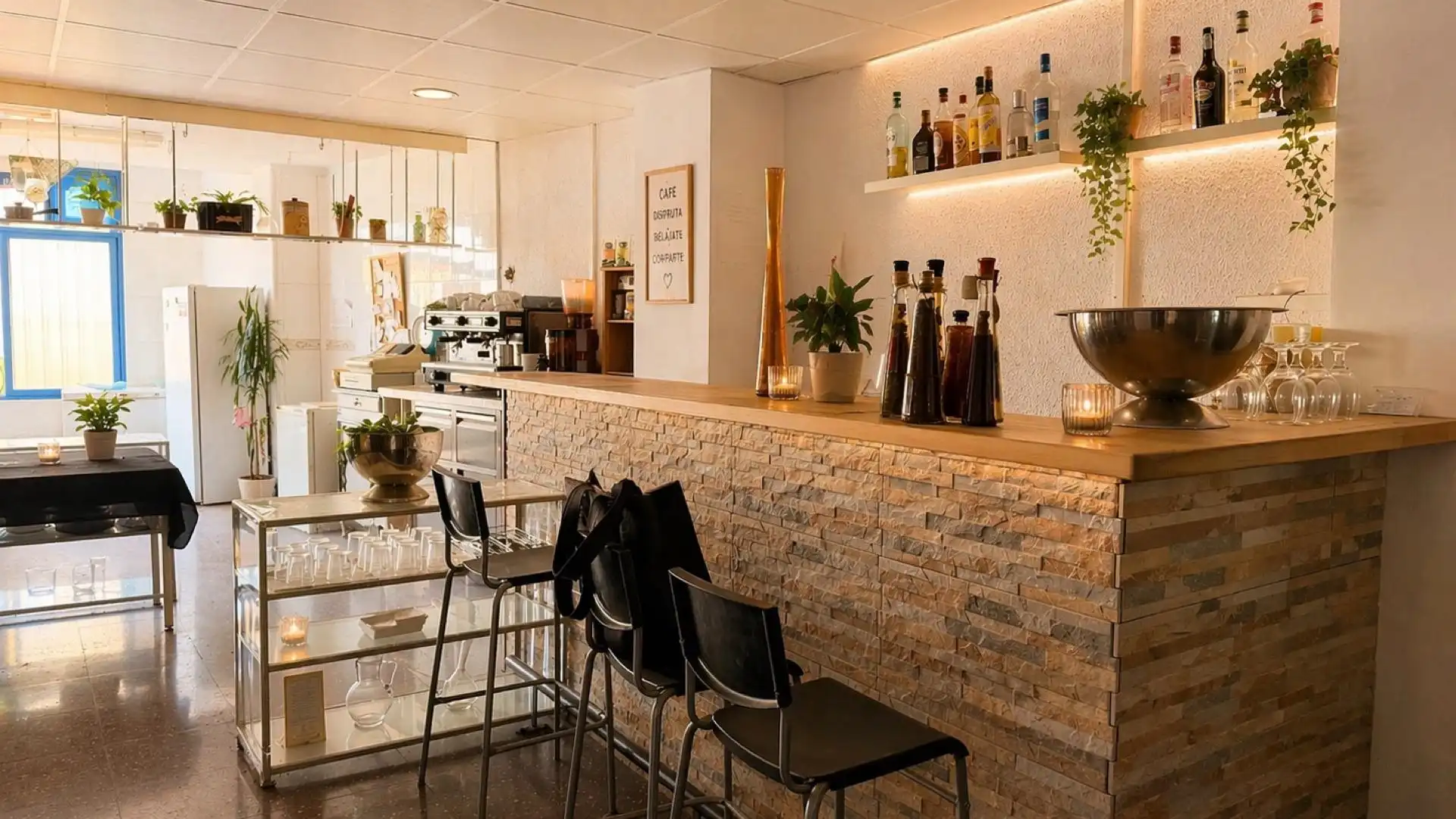 Local comercial en venta en Avenida Salvador Dalí i Domènech