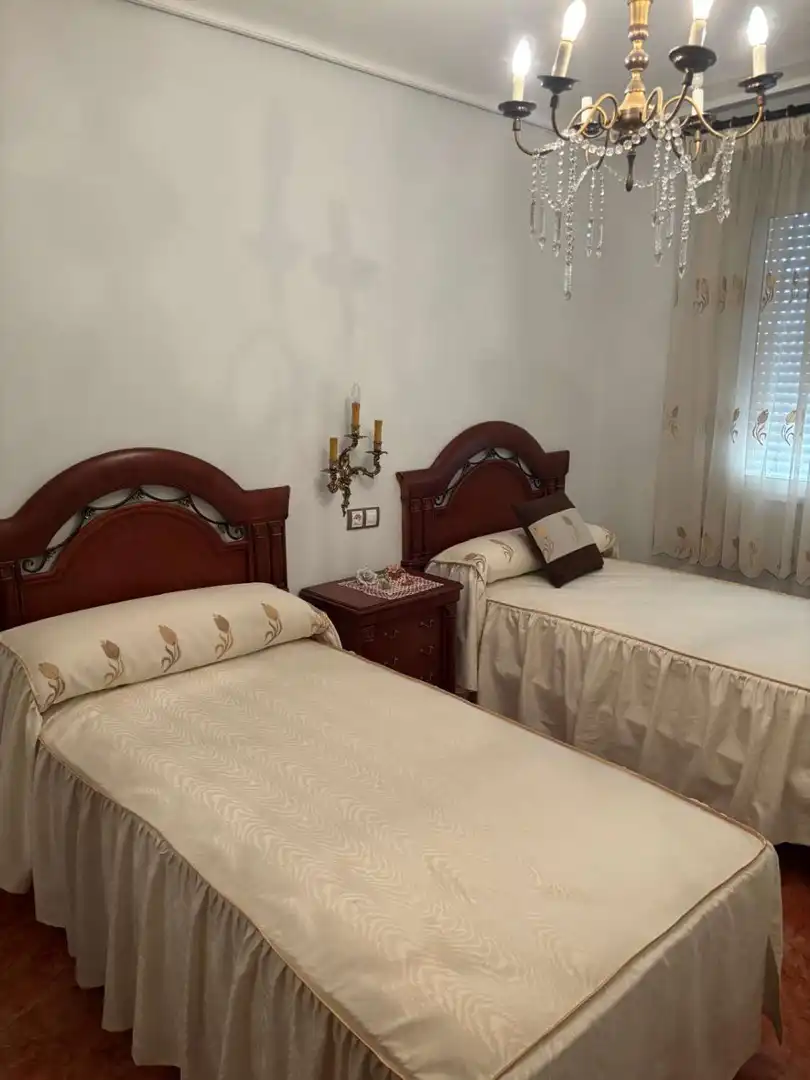 Habitación de Piso en venta en Castellón de la Plana / Castelló de la Plana con Terraza y Amueblado