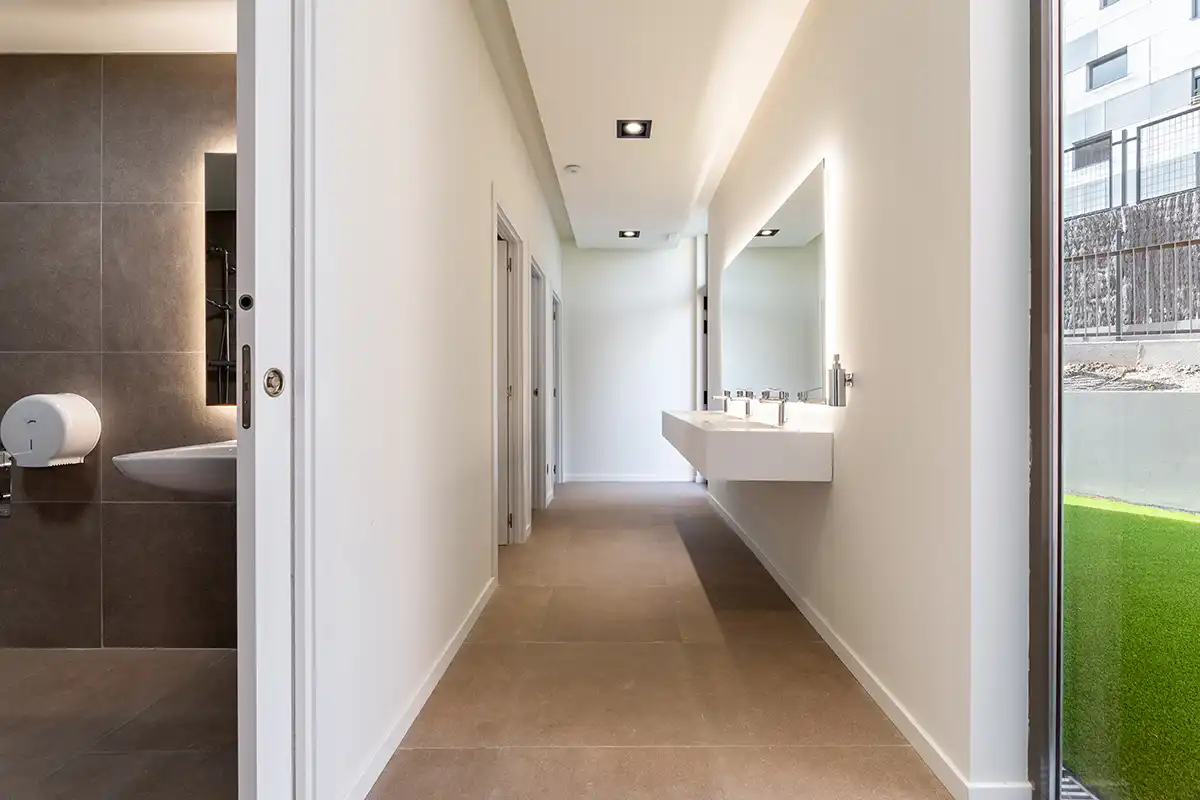 Baño de Piso en venta en Madrid con Aire acondicionado, Trastero y Piscina comunitaria