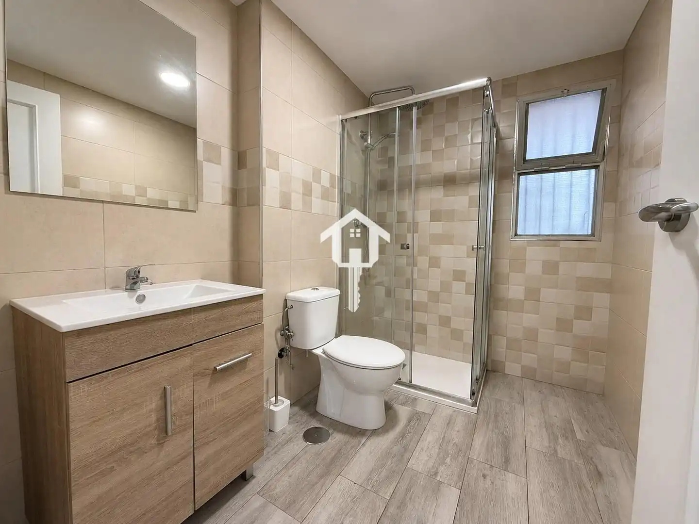 Bathroom of Flat for sale in Alicante / Alacant  with Air Conditioner and Furnished
