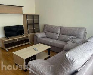 Living room of Flat to rent in  Toledo Capital  with Heating, Parquet flooring and Furnished