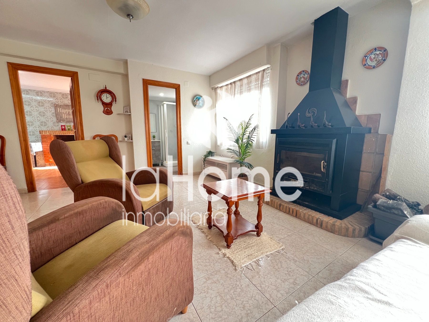 Sala d'estar de Casa o xalet en venda en Paterna amb Aire condicionat, Jardí privat i Terrassa