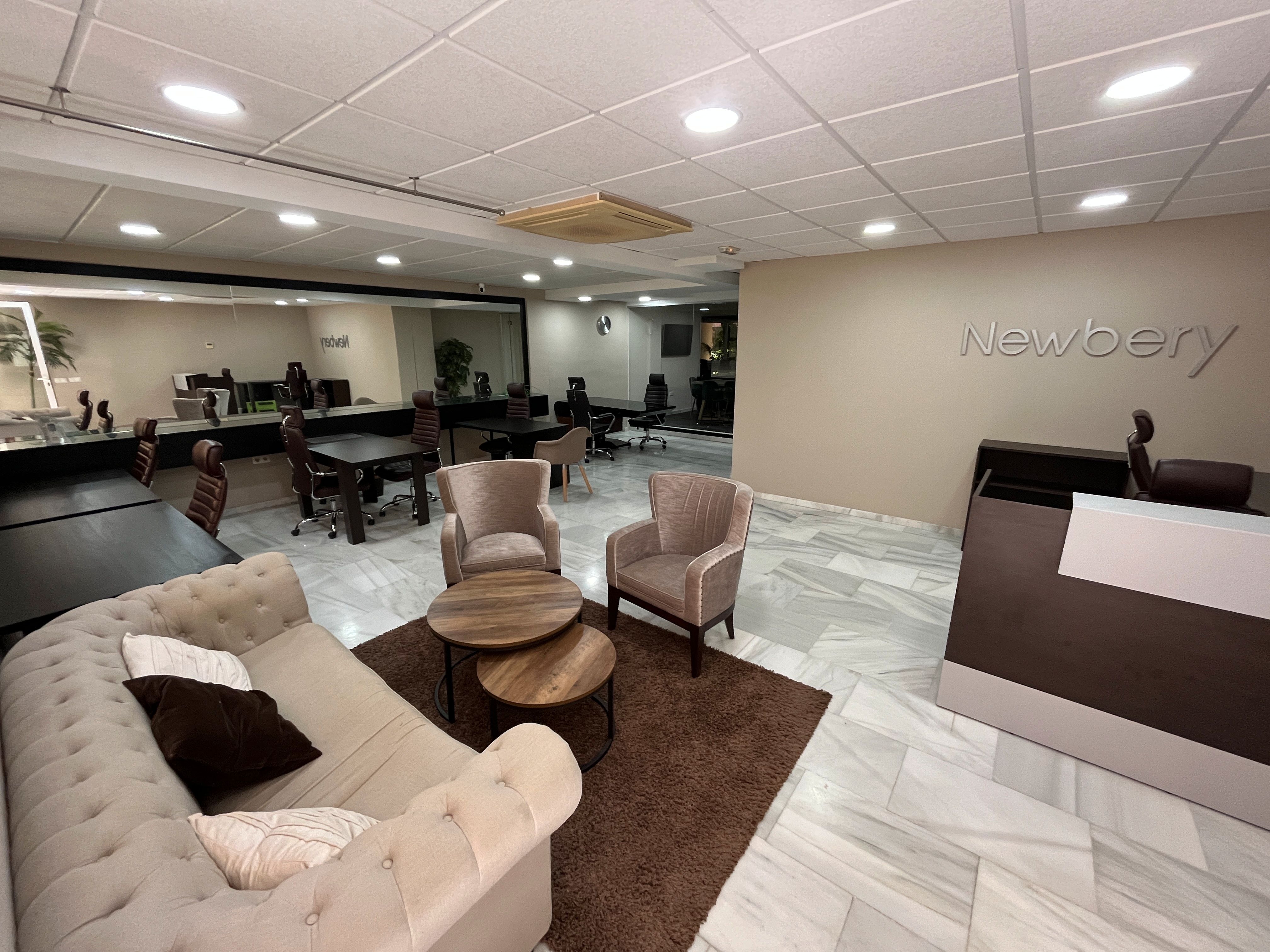 Office to rent in Marbella  with Air Conditioner, Heating and Furnished