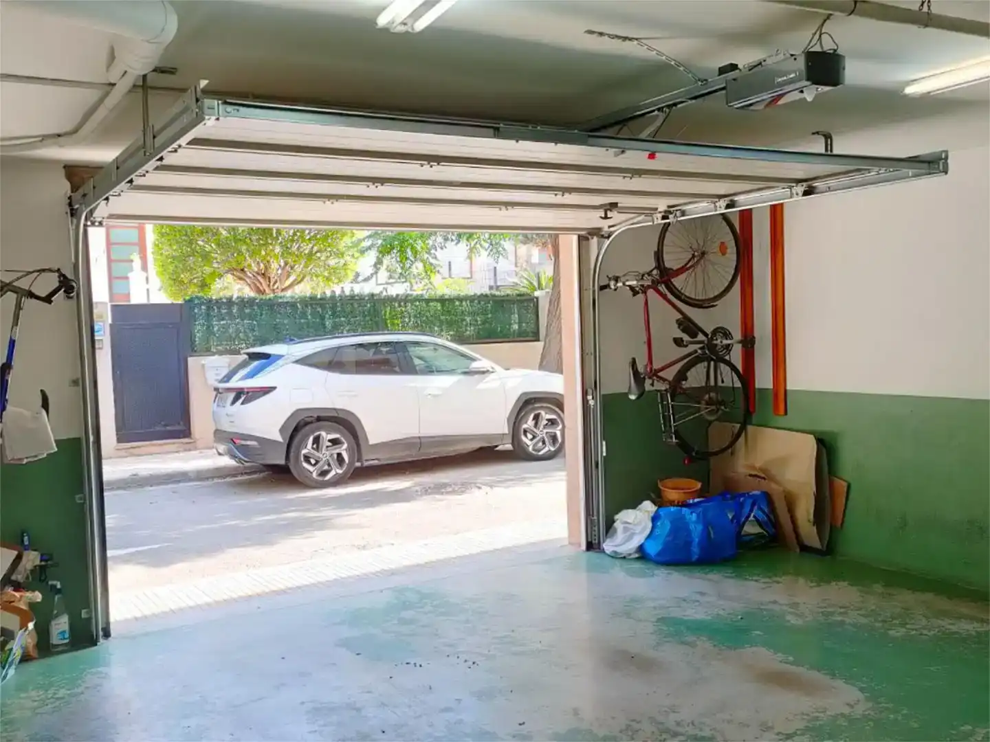 Aparcament de Pis en venda en Tortosa amb Aire condicionat, Piscina i Balcó