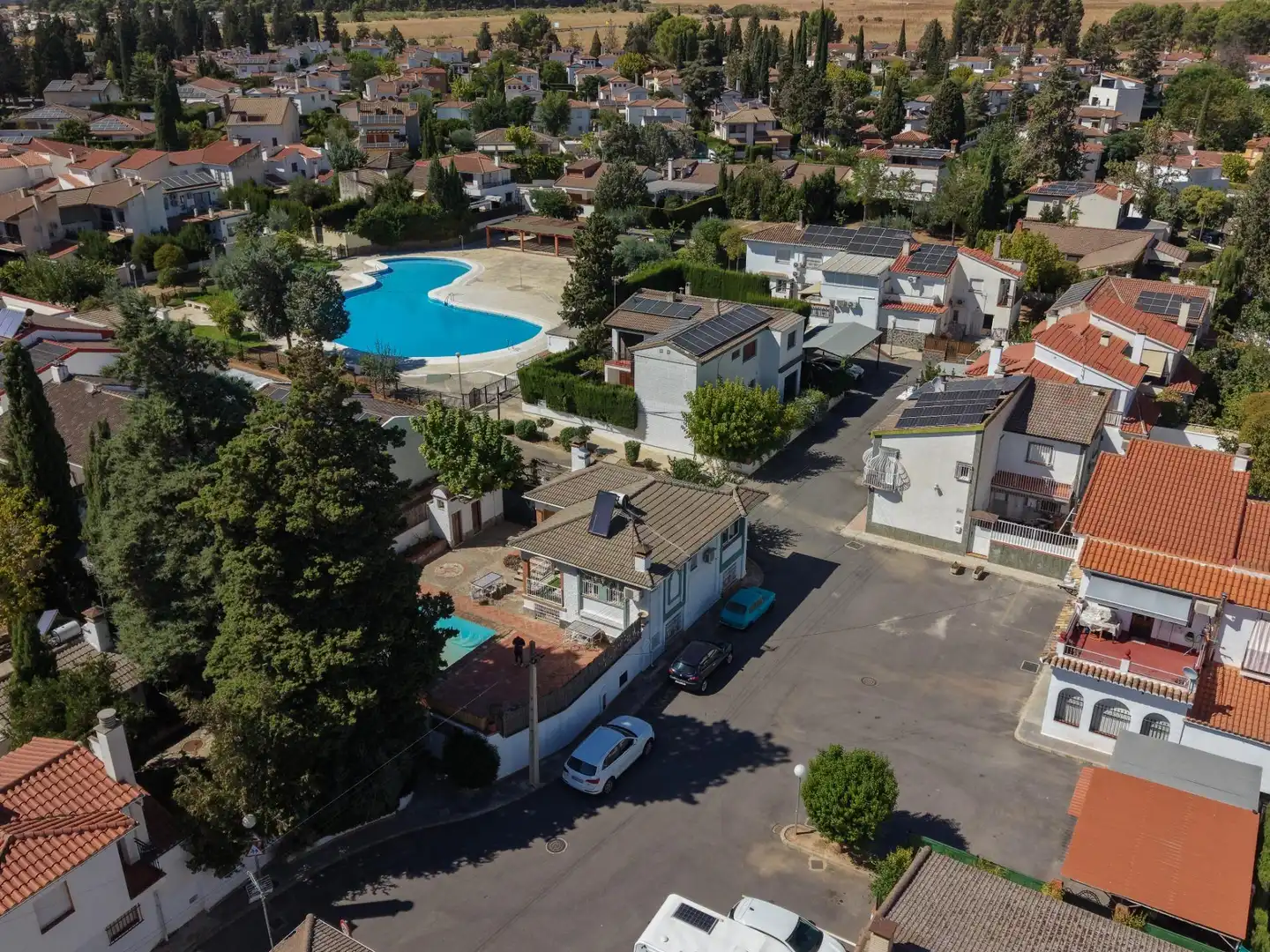 Vista exterior de Casa o chalet en venta en Albolote con Aire acondicionado, Jardín privado y Piscina