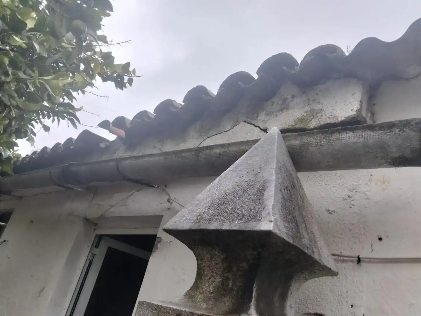Außenansicht von Wohnung zum Verkauf in Alconera mit Abstellraum