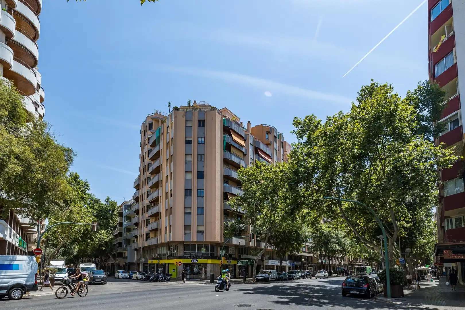 Pis amb terrassa en venda a Carrer ARAGO