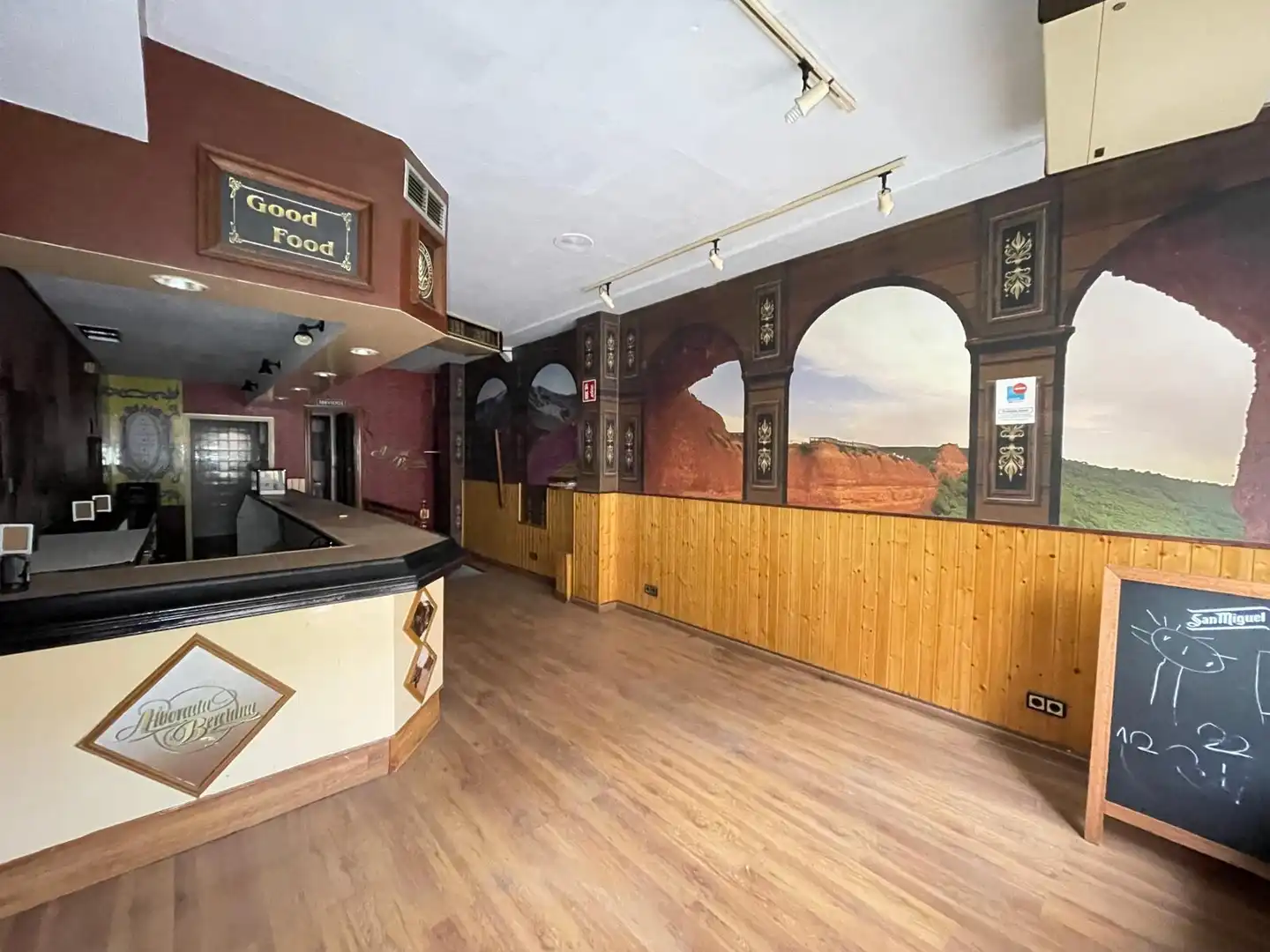 Local en venta en Ponferrada con Aire acondicionado