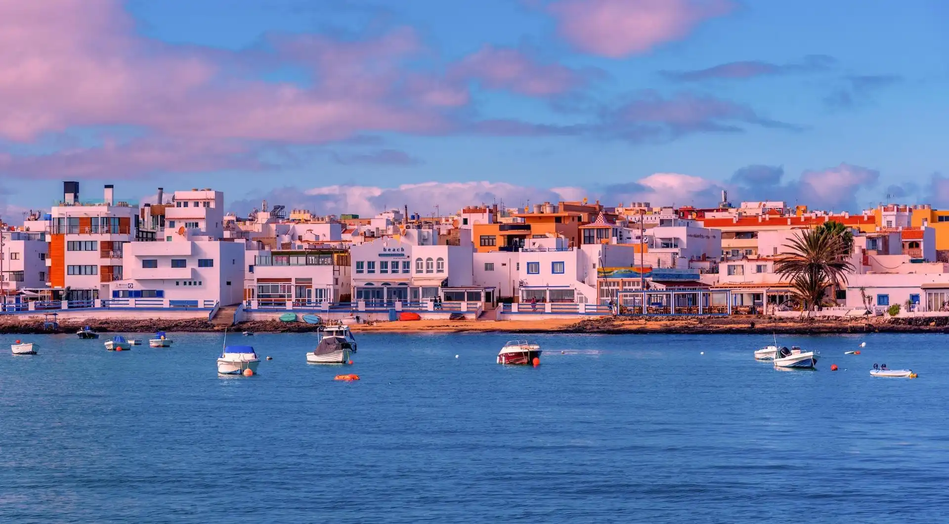 Vista exterior de Apartamento en venta en La Oliva con Amueblado y Balcón