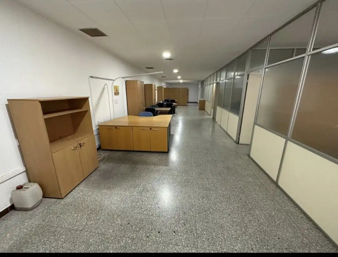 Fabrikhallen zur Miete in Esparreguera