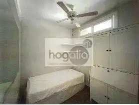 Habitación de Ático de alquiler en Sevilla con Aire acondicionado y Amueblado