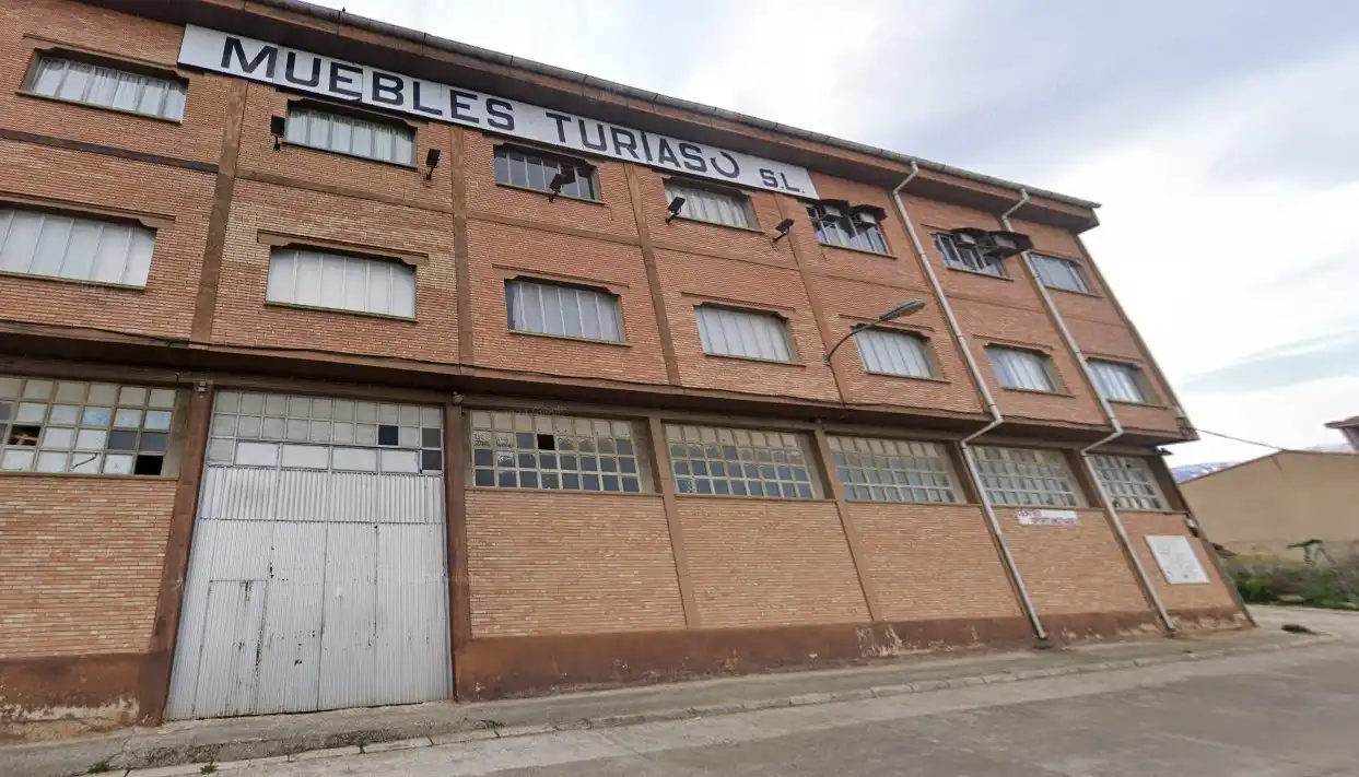 Gewerbefläche zum Verkauf in Calle Pinos 8, imagen 2
