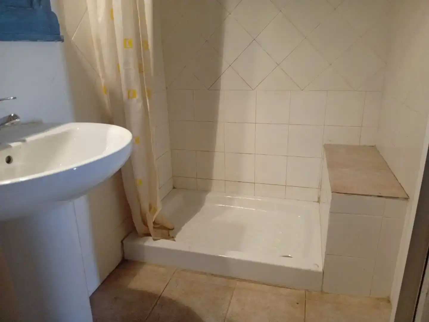 Bany de Casa adosada en venda en Fuente Obejuna amb Moblat