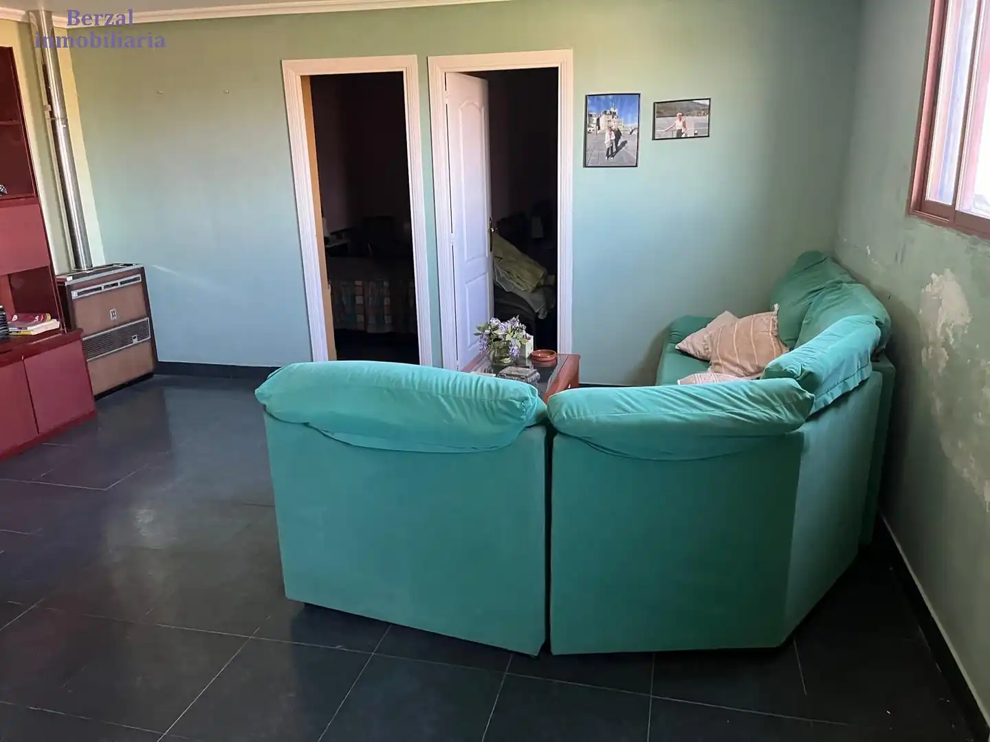 Sala de estar de Nave industrial en venta en  Logroño
