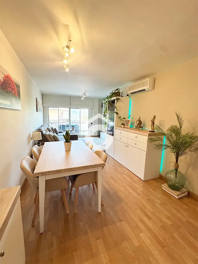 Living room of Flat for sale in Martorell  with Air Conditioner, Heating and Parquet flooring
