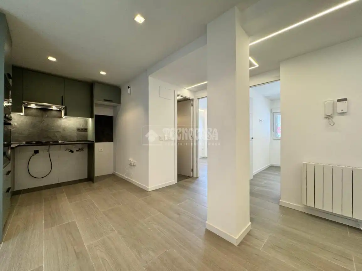 Flat for sale in Alcobendas  with Air Conditioner and Heating