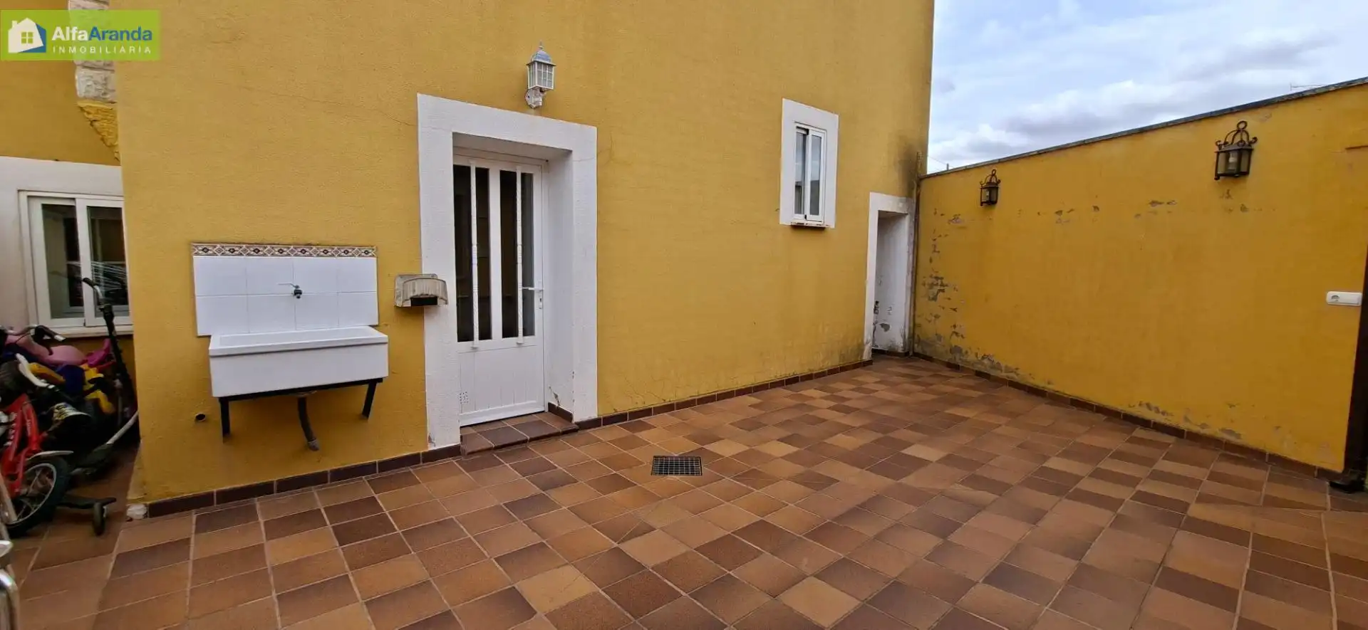 Terrassa de Casa o xalet en venda en Anguix amb Calefacció, Terrassa i Traster