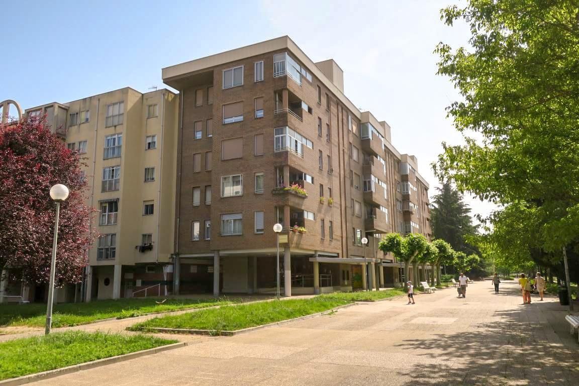 Exterior view of Flat for sale in  Pamplona / Iruña  with Heating and Parquet flooring