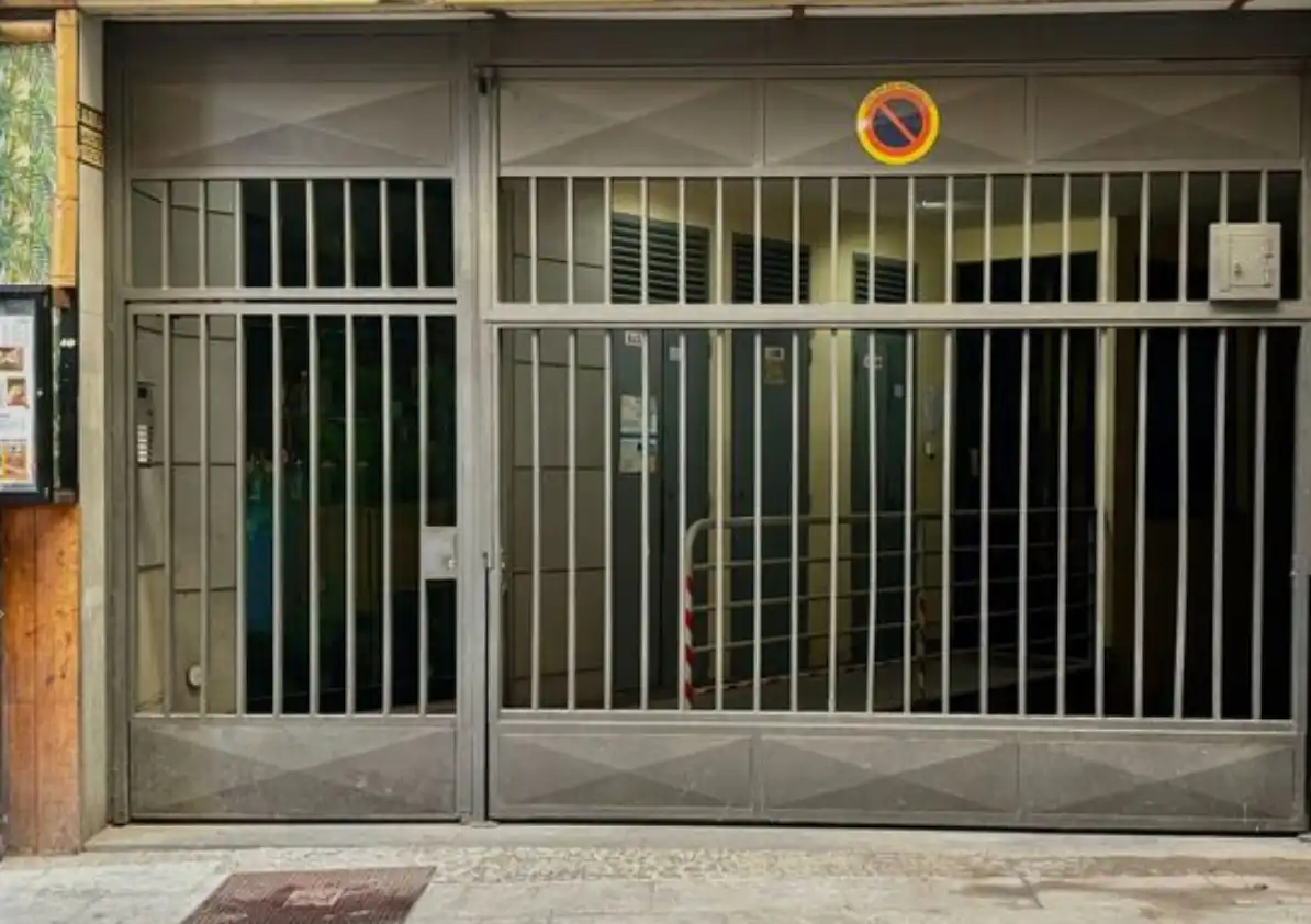 Individual amb ascensor en venda a Calle de la Cruz 19, imagen 2