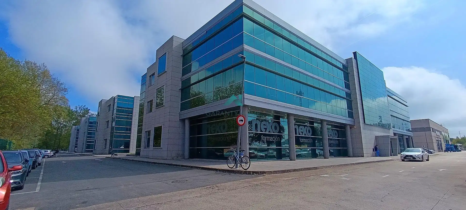 Vista exterior de Oficina de lloguer en Vitoria - Gasteiz amb Aire condicionat i Calefacció