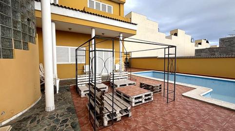 Foto 3 de Casa adosada en venda a Saloma, 4, Cho - Parque de la Reina, Santa Cruz de Tenerife