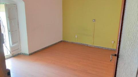 Foto 4 de Casa adosada en venda a Calle Cortázar, Almadén, Ciudad Real