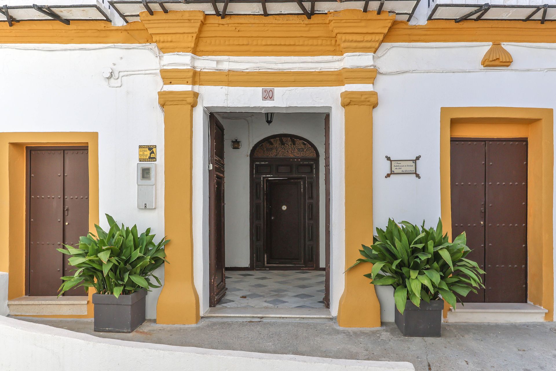 Vista exterior de Edificio en venta en Casarabonela