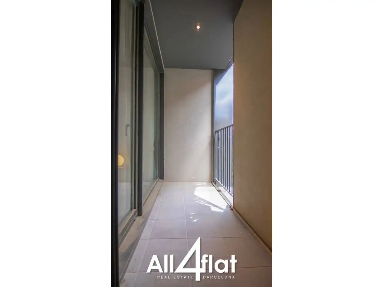 Balcony of Flat for rent in Barcelona  with Air Conditioner, Heating and Furnished