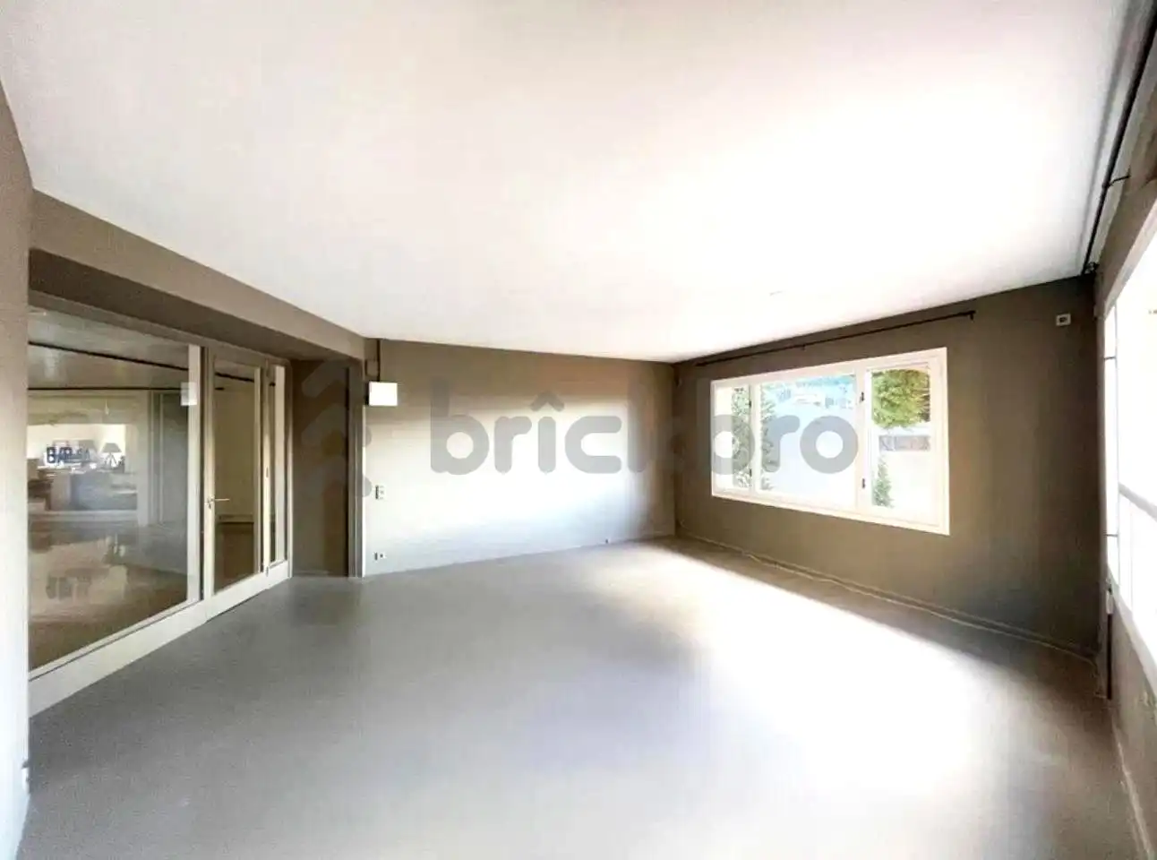 Vista exterior de Oficina en venta en Begur