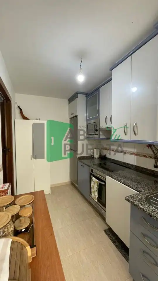 Apartamento con terraza en venta en Barbadás, imagen 3